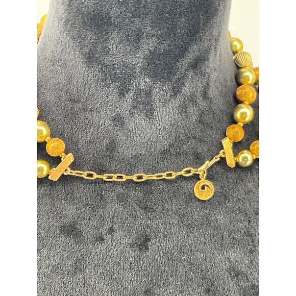 Vintage Lisner Gold-Tone Double Strand Necklace With Textured Beads & Faceted Ac - Picture 3 of 4